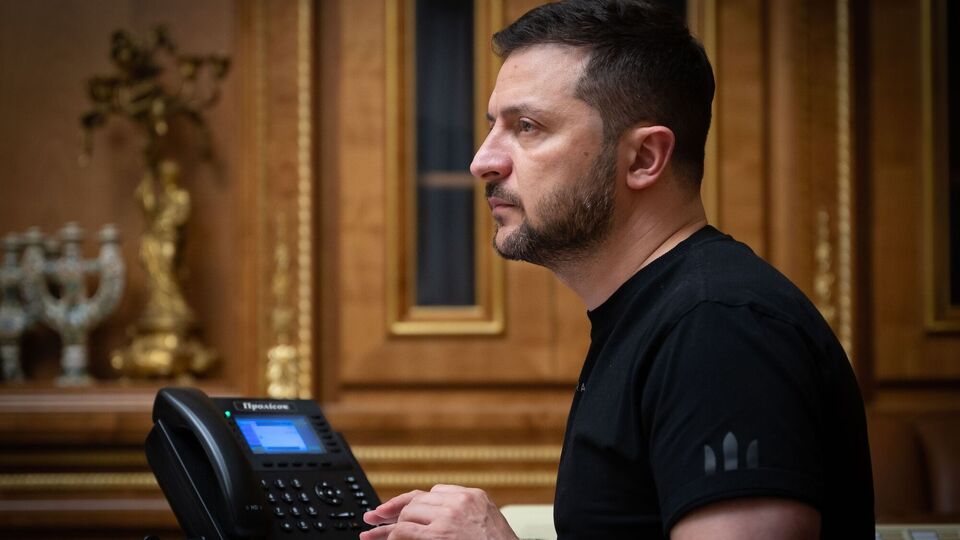 Зеленський повідомив, що 3 вересня провів "ґрунтовні переговори" з Макроном