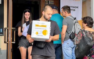 С 2014 года Фонд передал жителям Украины 13 млн продуктовых наборов