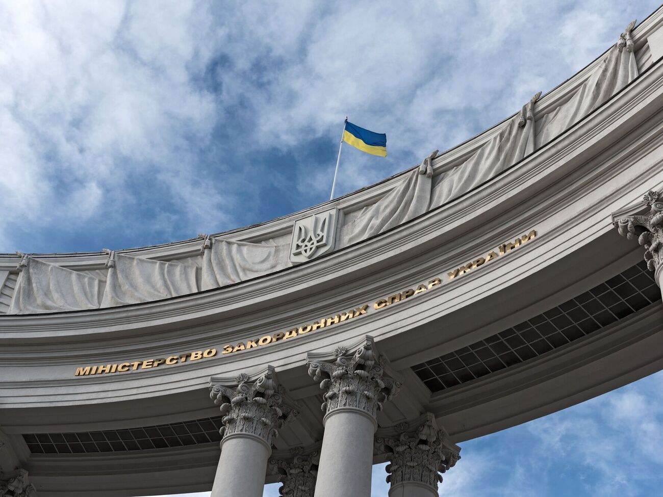 МЗС України закликало диппредставництва, запрошені до Мінська, "утриматися від участі у пропагандистській діяльності білоруського режиму"