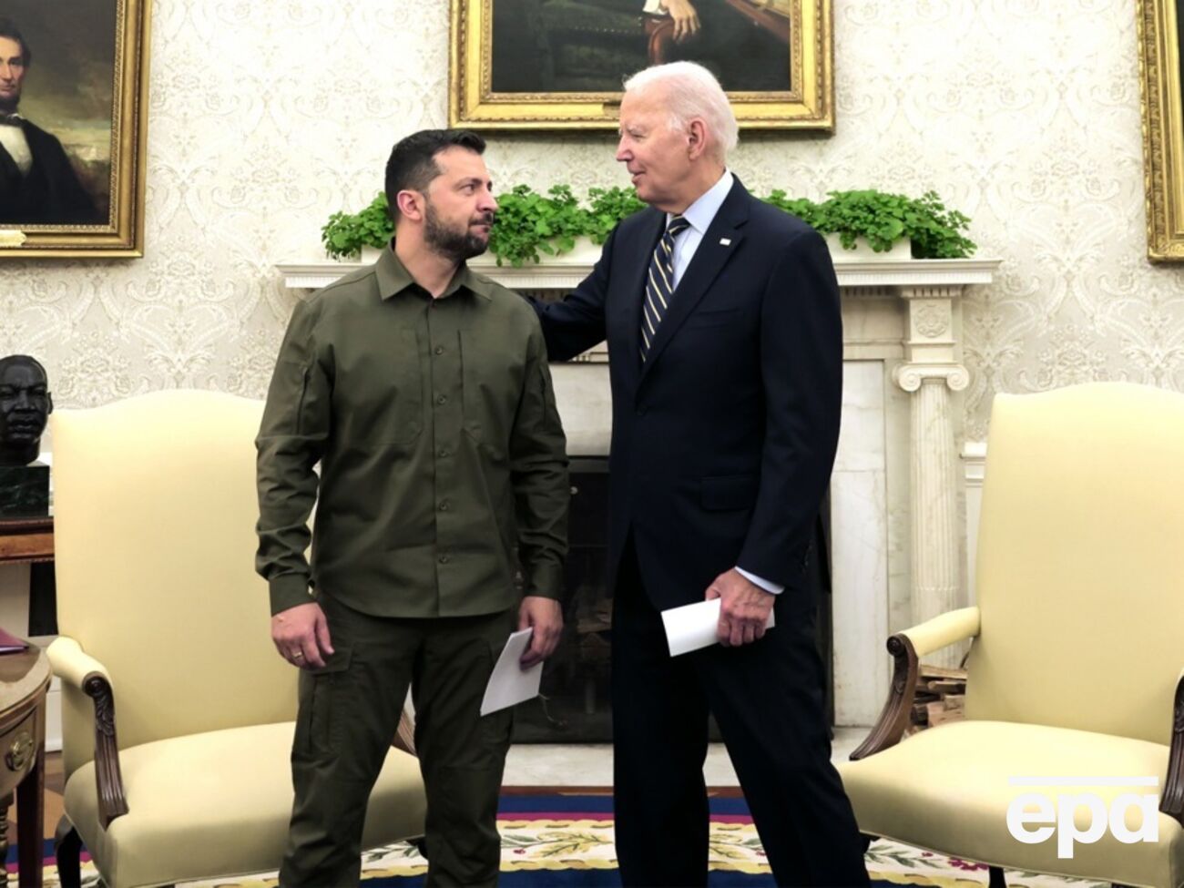 За словами Жовкви, питання контрнаступу ЗСУ було одним із перших, які Байден порушив на зустрічі із Зеленським