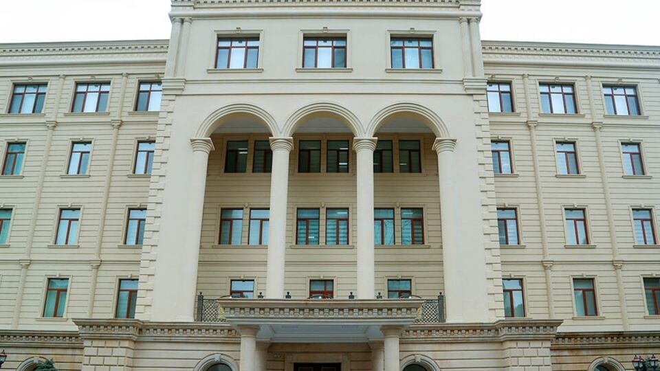 В Баку заявили, что "принимают меры" относительно обстрела