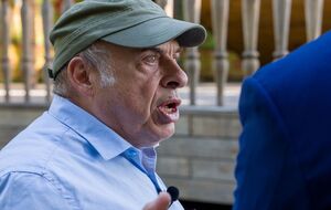 Щаранский рассказал, что перед обменом ему начали давать яйца, мясо, молоко