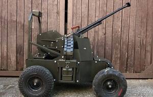 Робот вооружен танковым пулеметом, отметил Федоров