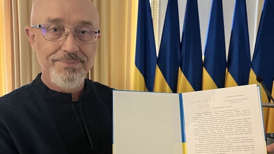 Міністр опублікував фото заяви