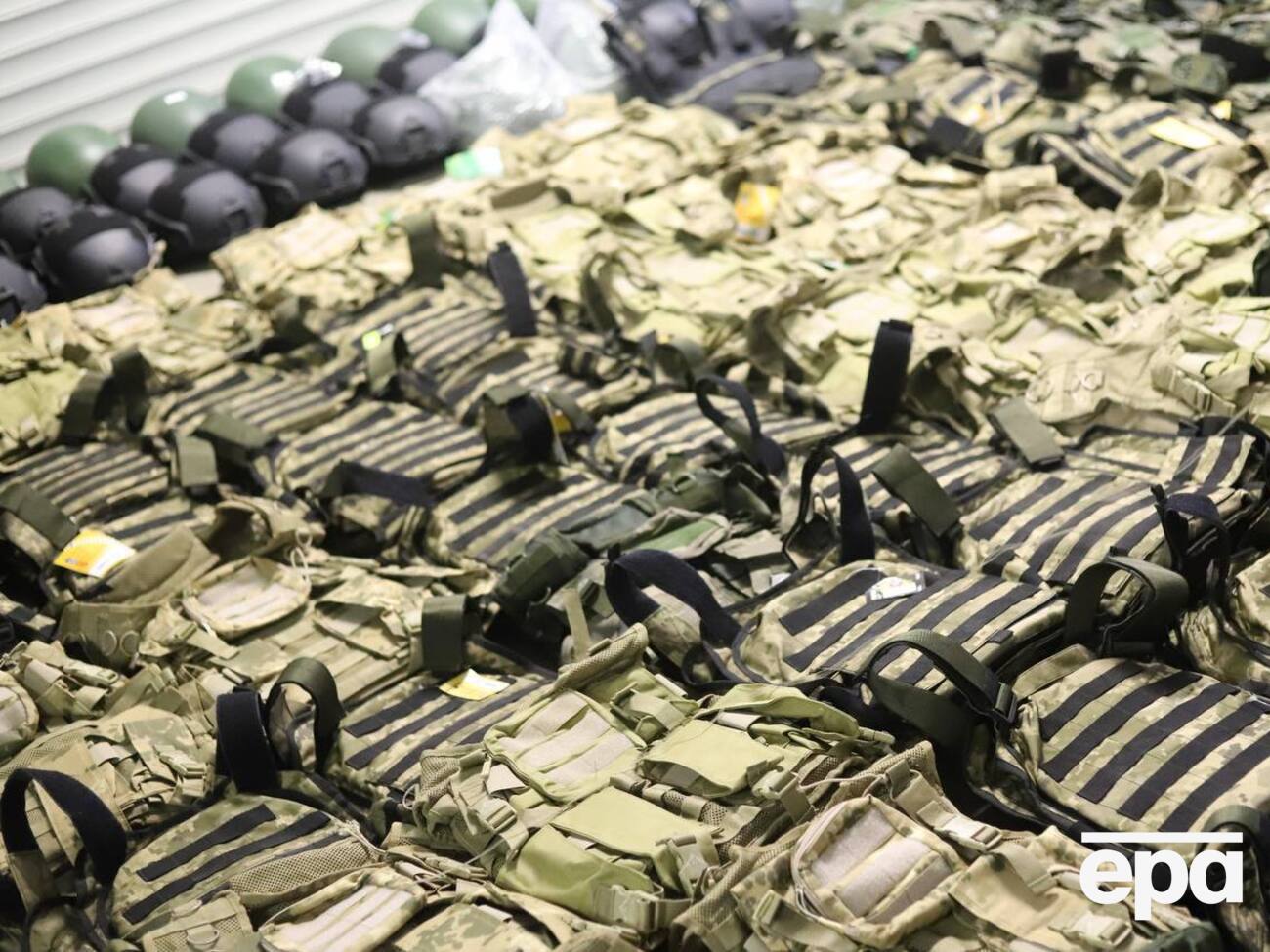 Правоохранители заявили, что обнаружили незаконную продажу гуманитарной помощи в магазинах Черкасской и Николаевской областей