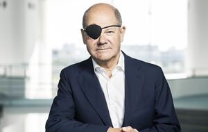 Шольц упал во время пробежки и показал, как выглядит на следующий день после несчастного случая