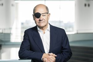 Шольц упал во время пробежки и показал, как выглядит на следующий день после несчастного случая