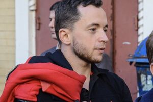 Професійним "хорошим росіянам" руйнують статус-кво відмови українців сідати з ними за один стіл. І тоді з-під маски витонченої інтелектуальності проглядає звичайна рязанська харя