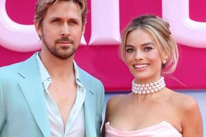 Гослінг і Роббі зіграли в комедії ляльок