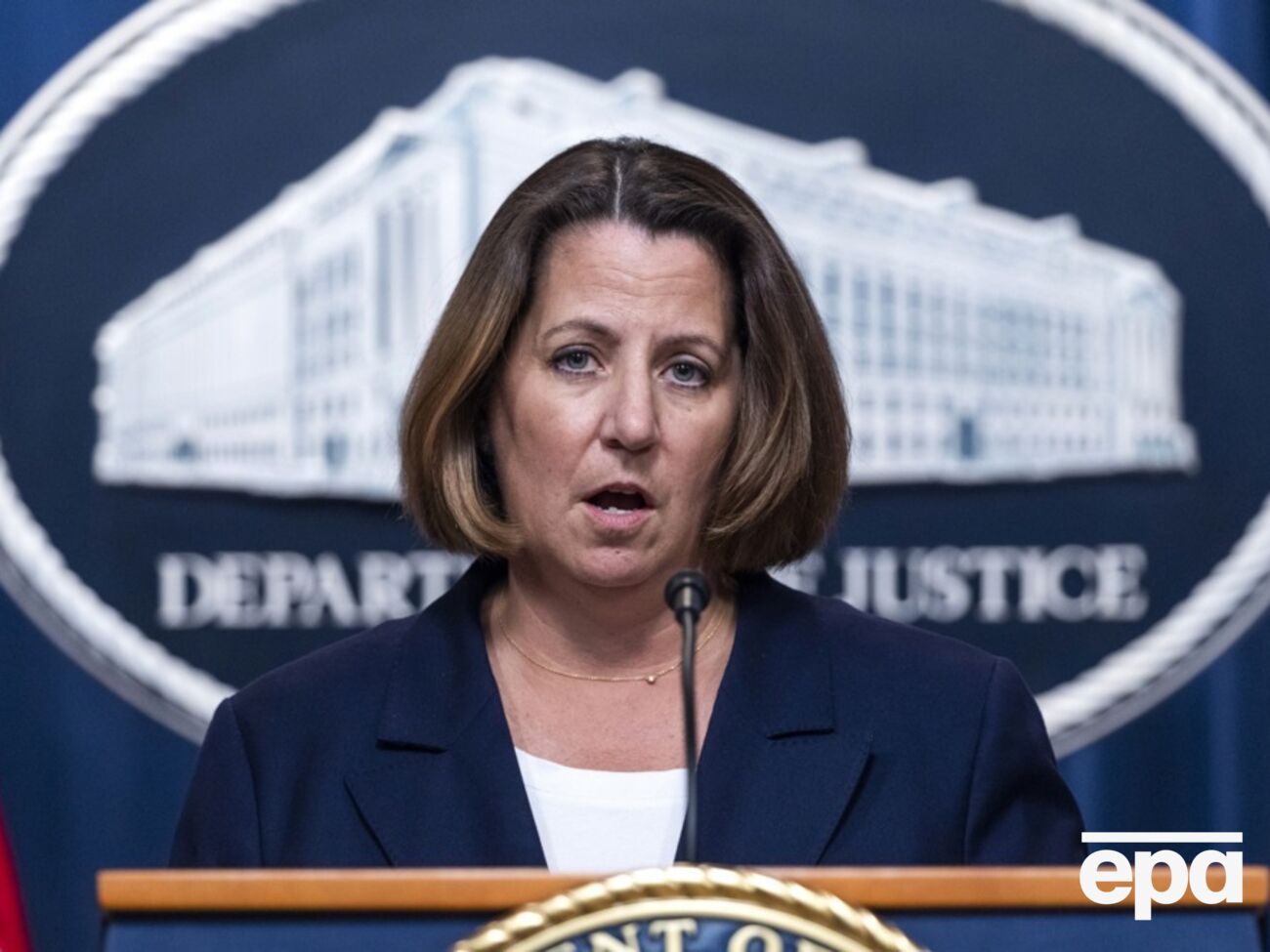 Деньги подсанкционных олигархов из РФ должны работать на украинский народ, считает замгенпрокурора США