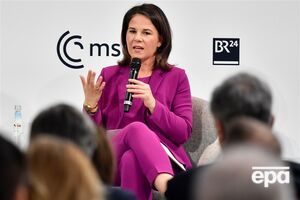 Бербок раскритиковала Путина за отказ продлевать "зерновое соглашение"