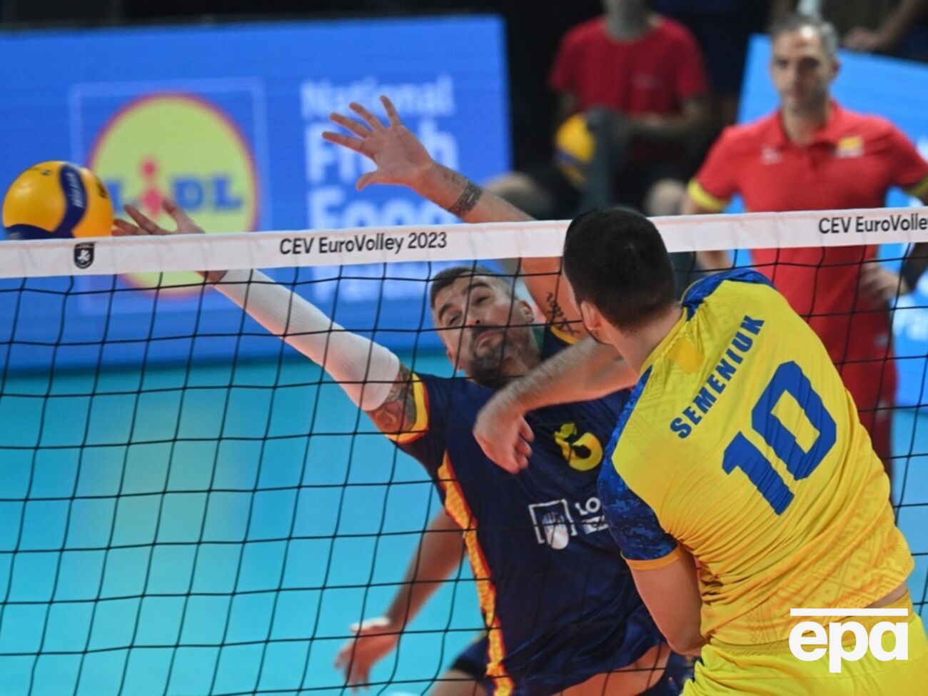 Мужская сборная Украины в третий раз подряд выходит в плей-офф волейбольного Евро