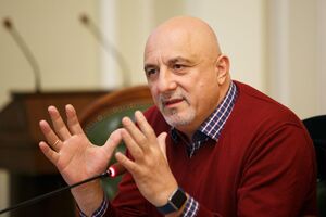 Плачков подчеркнул, что помощь стоит больше, чем коммерческий импорт электроэнергии