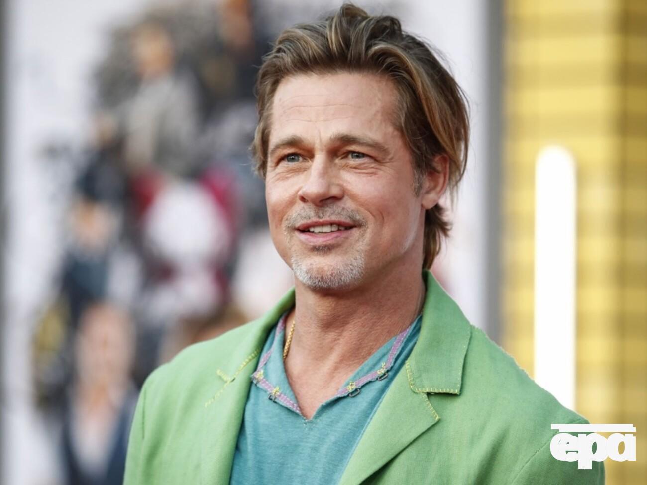 По словам Поляковой, если бы в ее присутствии Питт потерял сознание, она бы сделала ему искусственное дыхание рот в рот