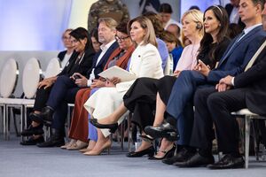 Первая леди Украины Зеленская организовала в Киеве третий саммит первых леди и джентльменов