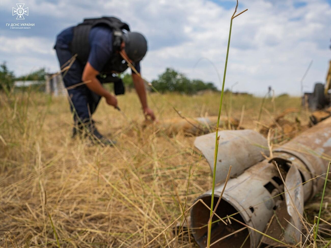 По данным ГСЧС, взрывоопасными предметами загрязнено около 30% территории Украины