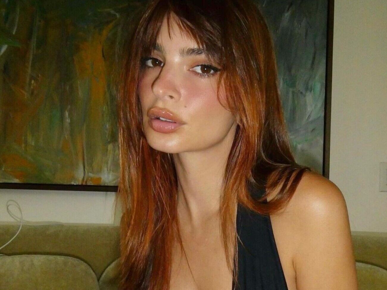 Ратаковски родилась в 1991 году в Великобритании