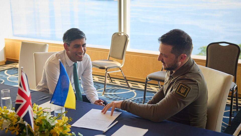 Чтобы гарантировать безопасность судоходства, Украина нуждается в существенном усилении системы ПВО Одесской области, отметил Зеленский в беседе с Сунаком