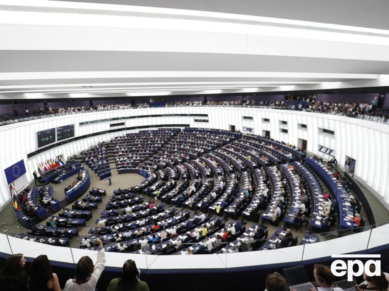 Вернуть в Раду закон об электронном декларировании призвали Зеленского девять депутатов Европарламента