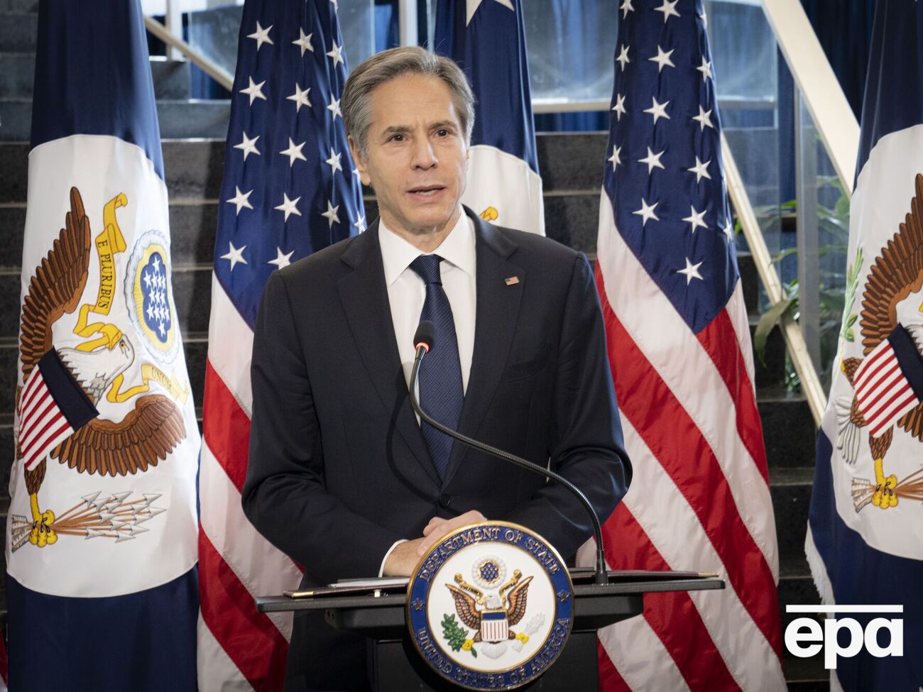 США никогда не признают притязаний РФ на любую суверенную территорию Украины, отметил Блинкен