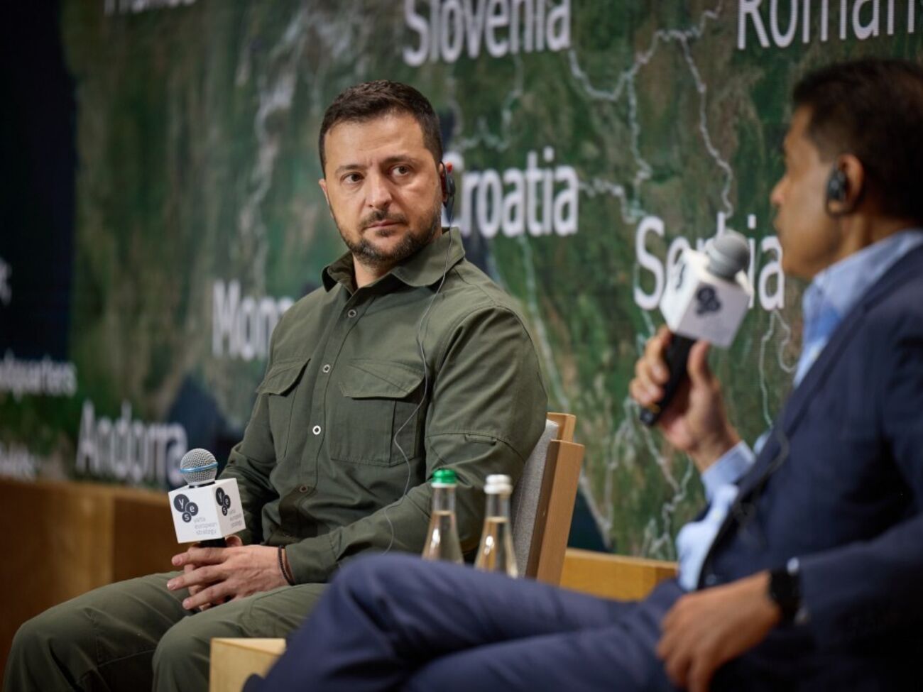 Украина готова выслушать предложения партнеров по пунктам формулы мира, отметил Зеленский