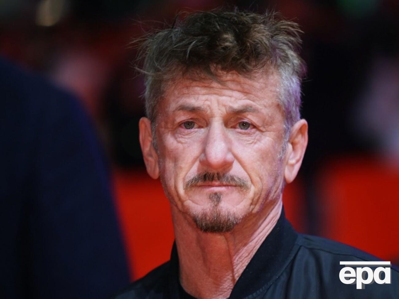 О романе Пенна с украинкой СМИ впервые сообщили в июне 2023 года