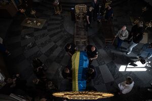 В Киеве попрощались с погибшим 24 февраля 2022 года спасателем Русланом Кошевым