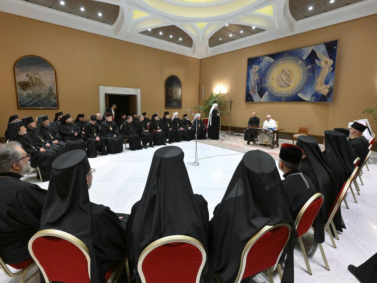 Епископы указали Франциску, что недоразумения между Украиной и Ватиканом российская пропаганда использует для оправдания убийственной идеологии "русского мира", отметили в УГКЦ