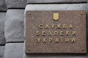 По данным источника в СБУ, после удара беспилотника на "избирательном участке" оккупантов произошел пожар