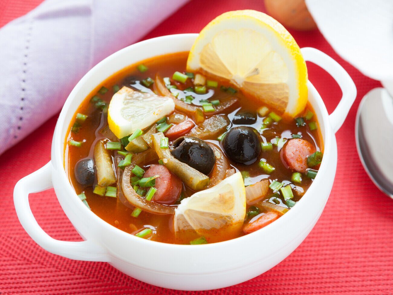 Для солянки знадобиться огірковий розсіл