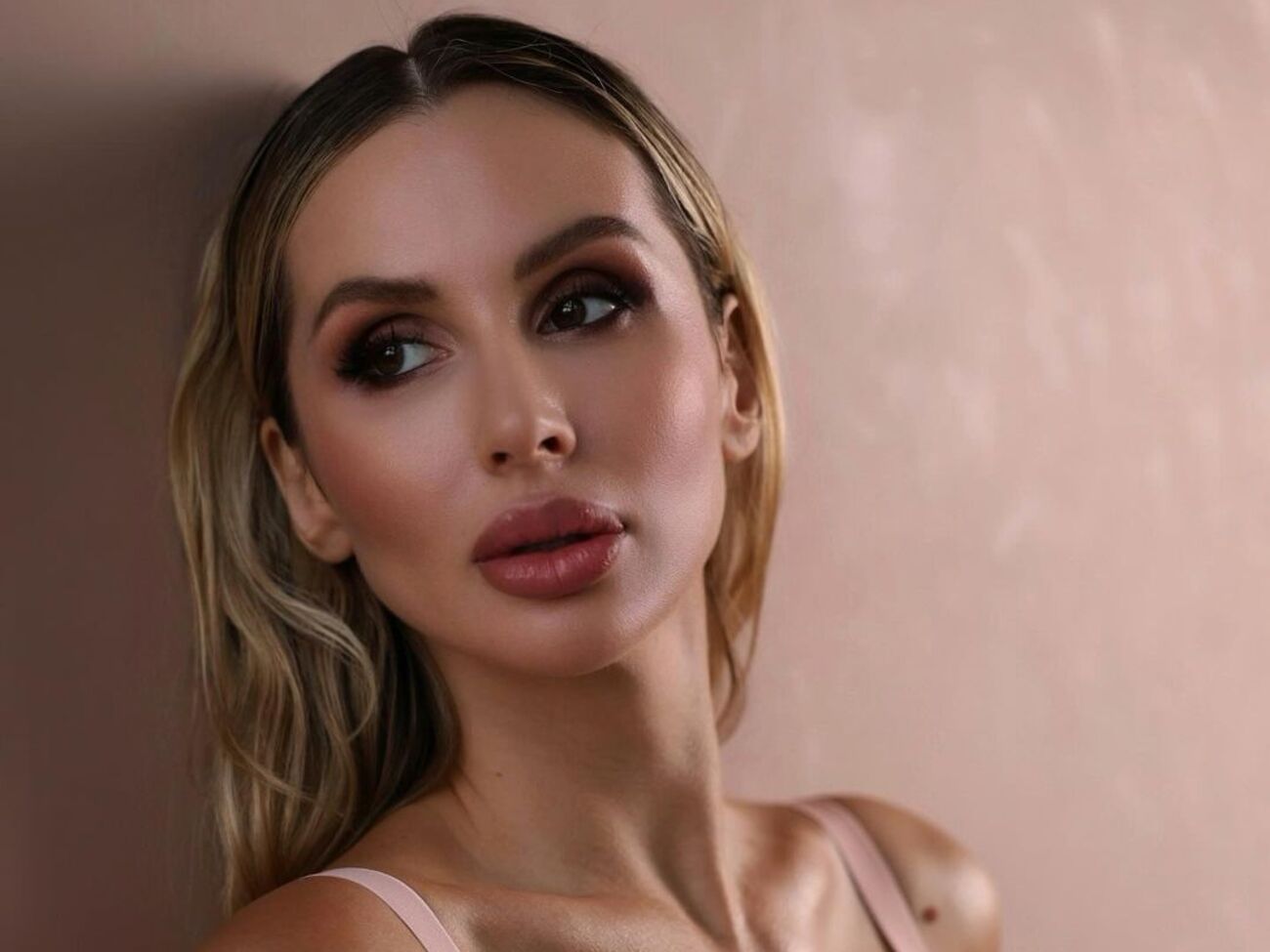 Loboda: Серед нескінченності Всесвіту і мільярда зірок так хочеться іноді бути собі провідною
