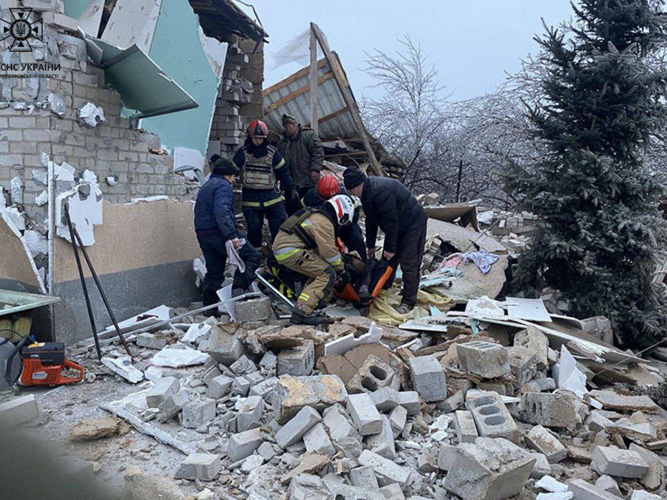 Средства направляют на денежную поддержку, восстановление жилья, ремонт поврежденных автомобилей и домов, приобретение продуктов питания, медикаментов и оплату лечения