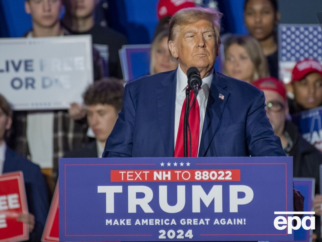 По словам Бретона, Трамп заявлял, что "НАТО умер" и Штаты выйдут из Альянса