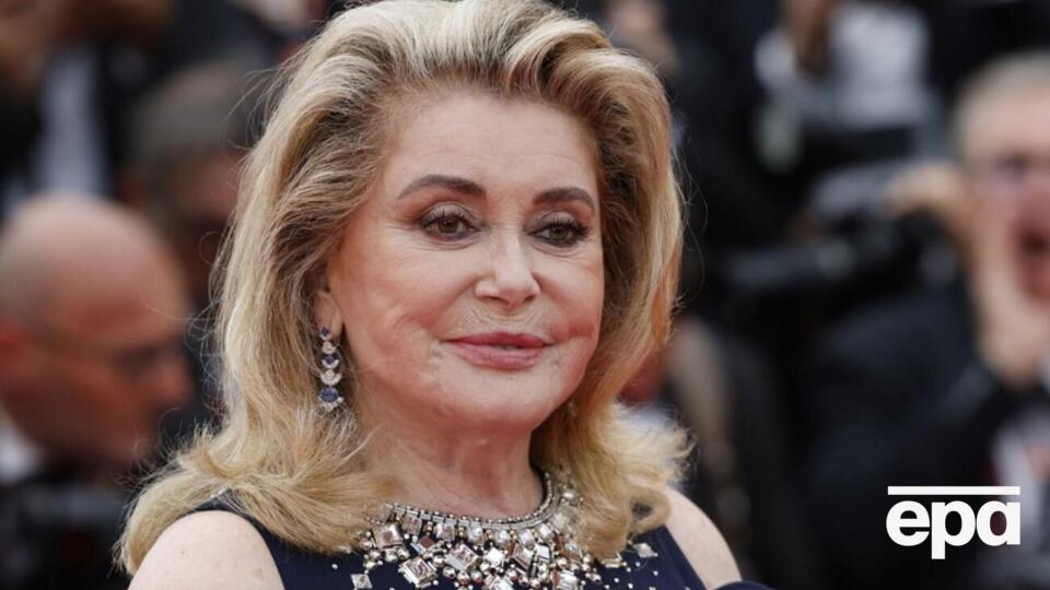 Якимчук: По словам издателей, у Катрин Денев есть круг слушателей, которые не пропускают ни одной начитанной ею книги, поэтому эта магия уже работает