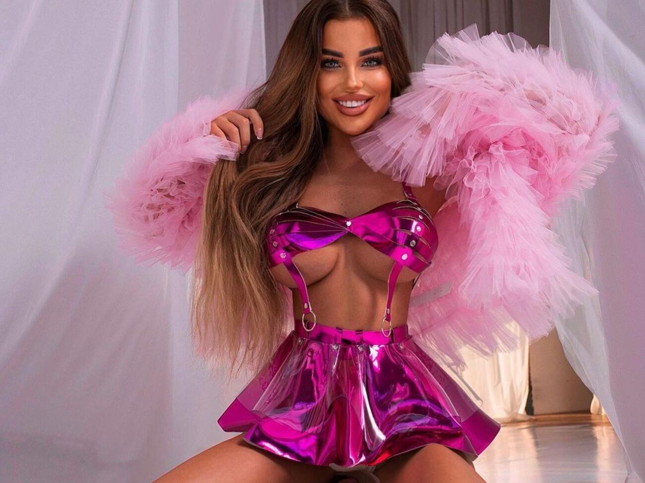 Нова дівчина Налчаджиоглу називає себе моделлю