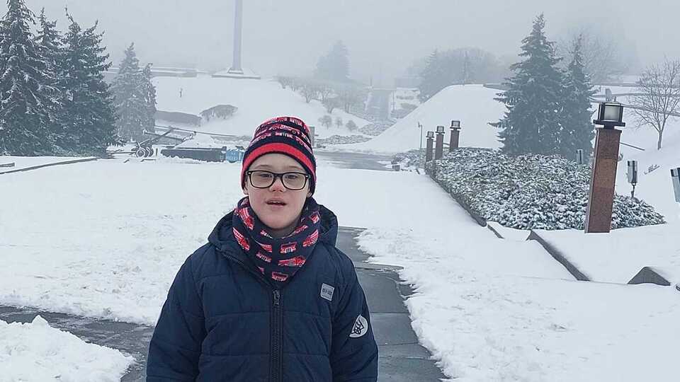 Мальчик не может говорить