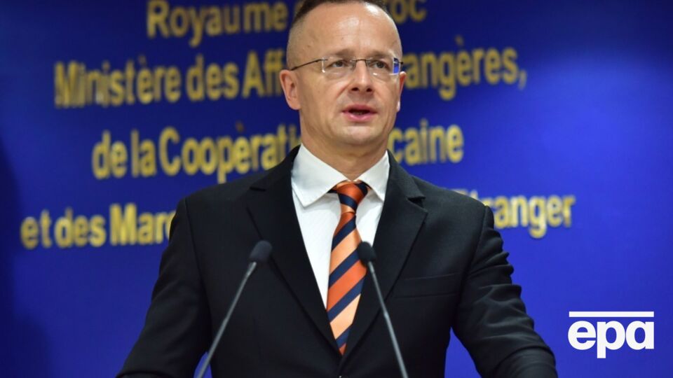 Сійярто анонсував зустріч із Кулебою під час пресконференції 11 січня