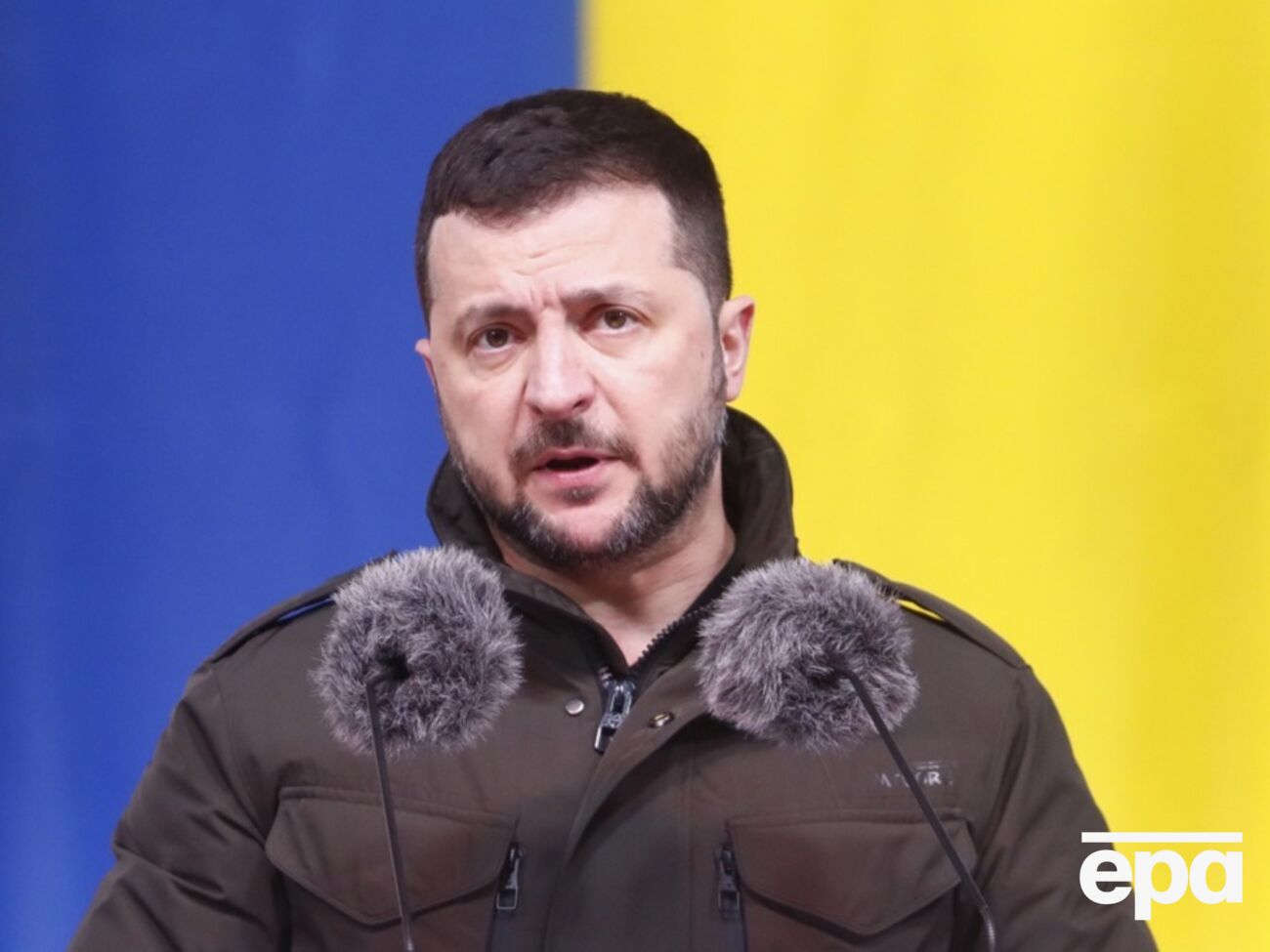 Многие украинцы выехали за границу с нарушением закона, констатировал президент