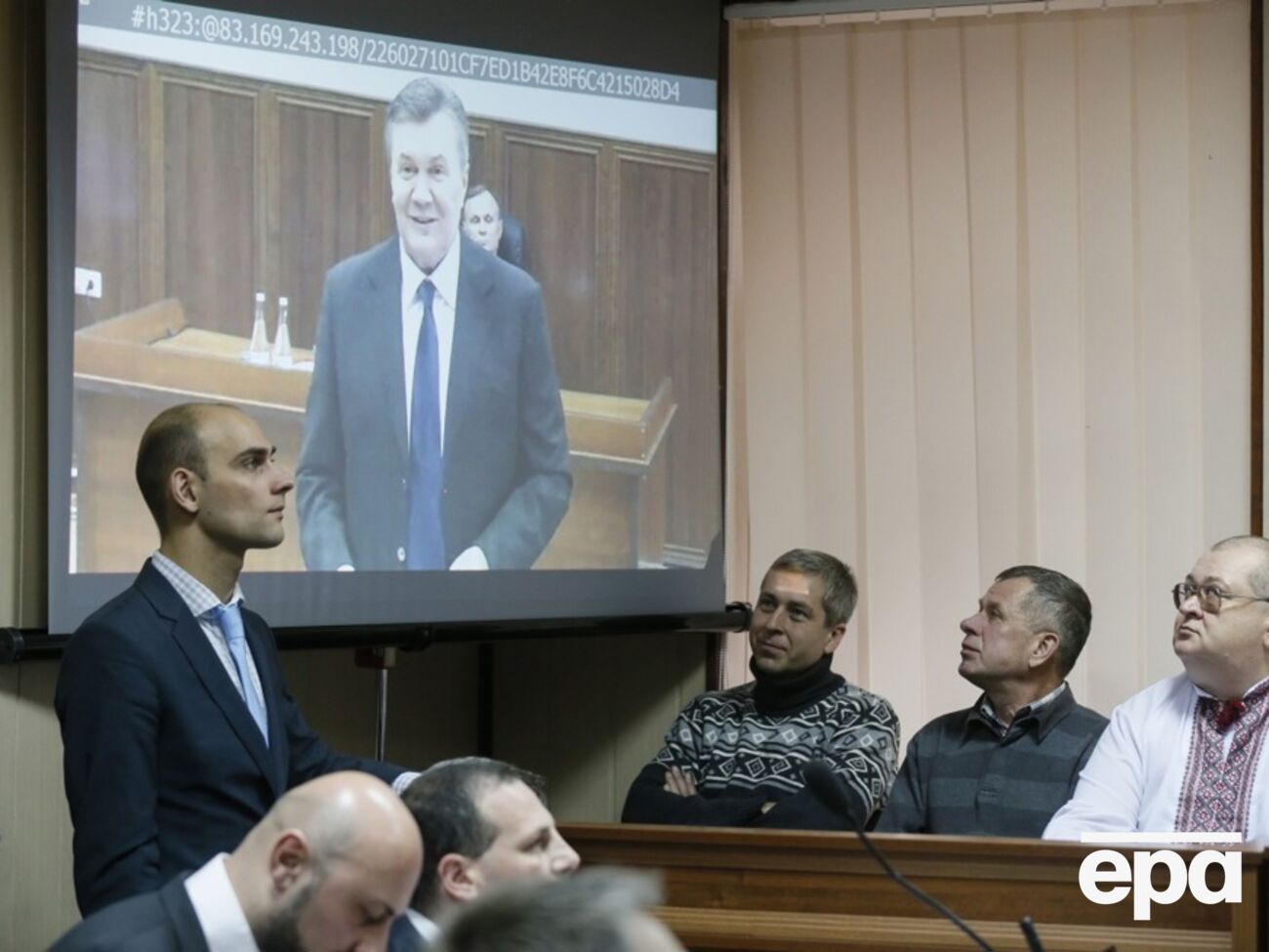 В 2019 году Оболонский райсуд Киева заочно признал Януковича виновным в государственной измене