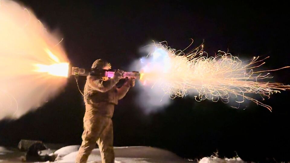 Українські військові відбивають атаки ворога і знищують його техніку