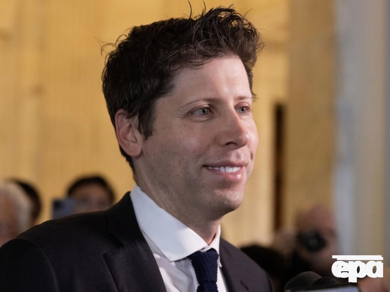 Альтман не афишировал свой роман с программистом из Австралии