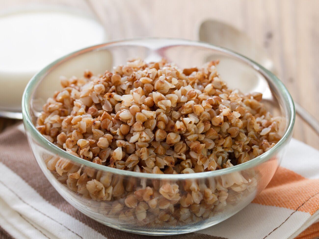 Клопотенко: Гречка получится более вкусной и насыщенной по вкусу, если отварить ее в овощном, грибном или мясном бульоне