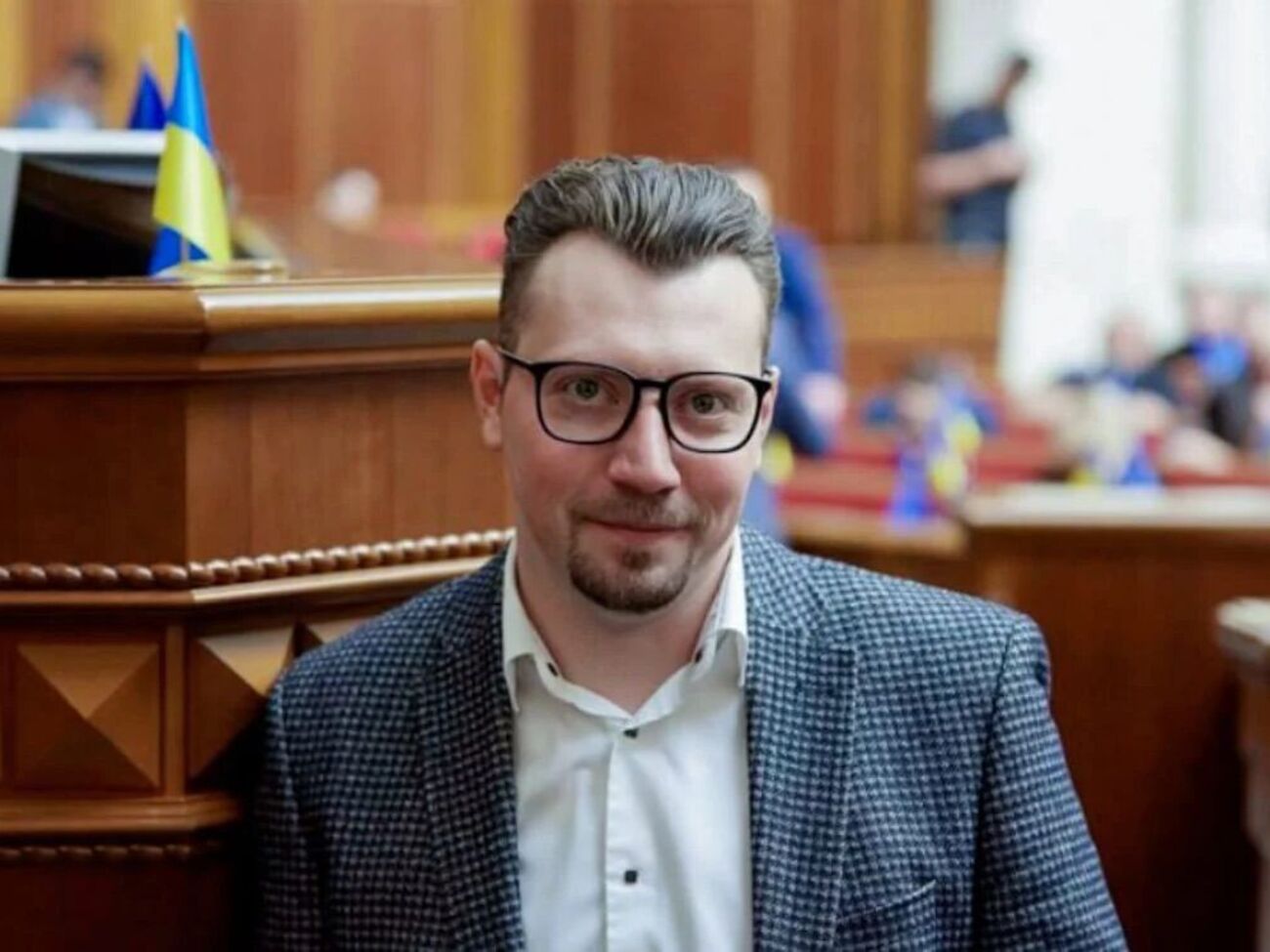 Виталий Безгин в парламенте входит в президентскую фракцию "Слуга народа"