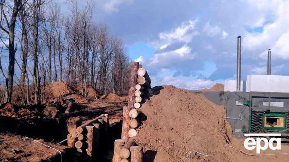 В Івано-Франківській області є вся необхідна техніка для будівництва фортифікацій, але бракує людей зазначили в ОВА