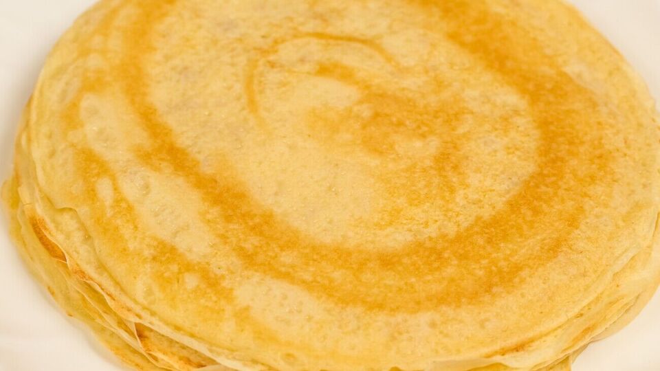 За словами блогерки, соду в млинцях використовують для того, щоб не відчувався запах дріжджів