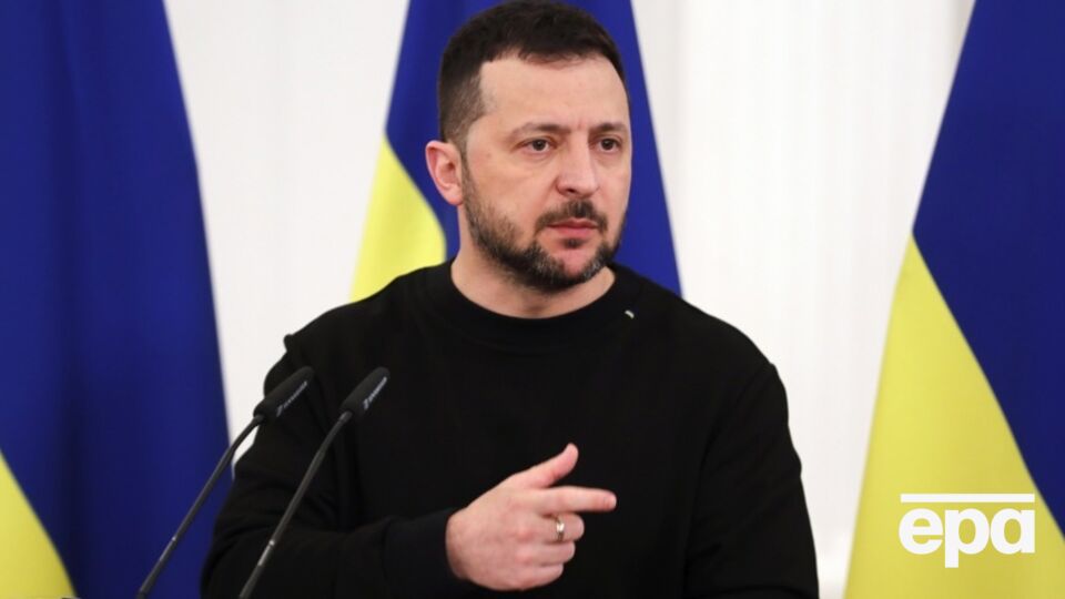 Отношения Украины с Великобританией "очень мощные", отметил Зеленский