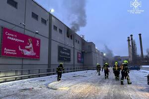 Пожежу в ТЦ ліквідували