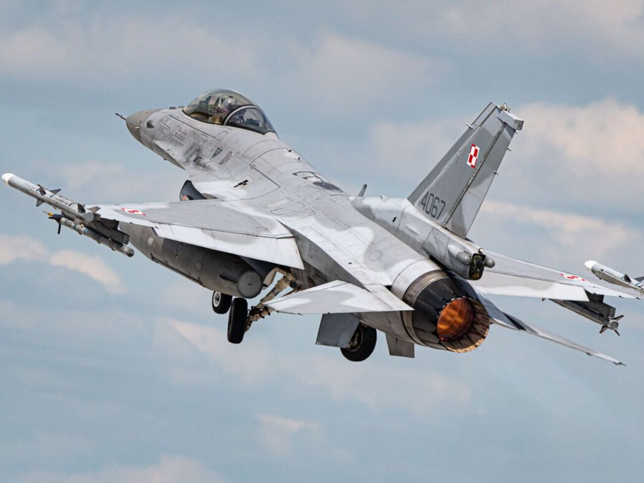 2 января Польша и США поднимали в небо четыре F-16 на фоне утренней атаки страны-агрессора РФ по Украине