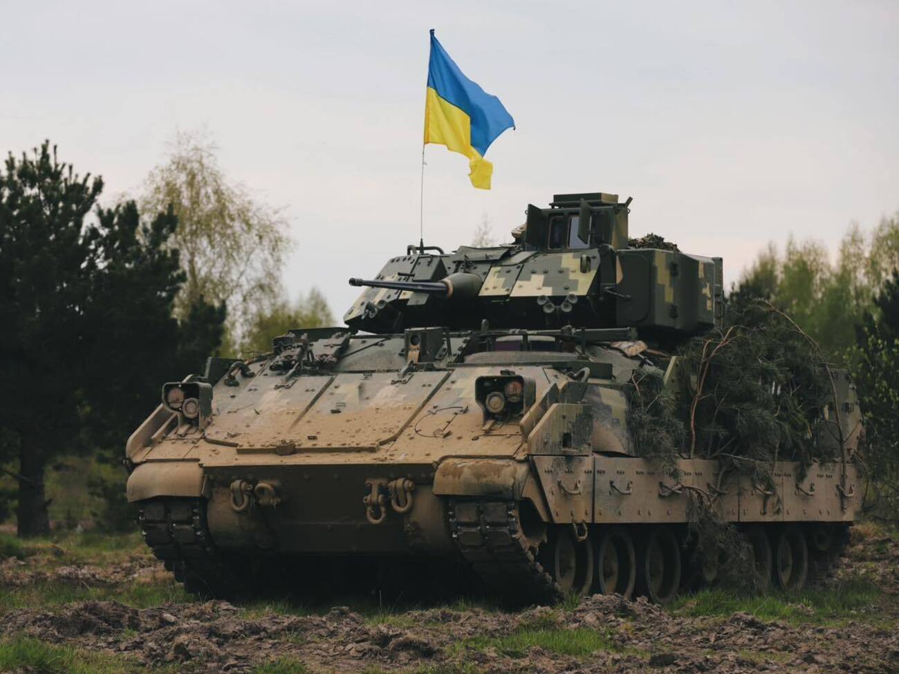 Екіпаж 47-ї ОМБр на Bradley вивів із ладу систему російського танка, зазначили в українській бригаді