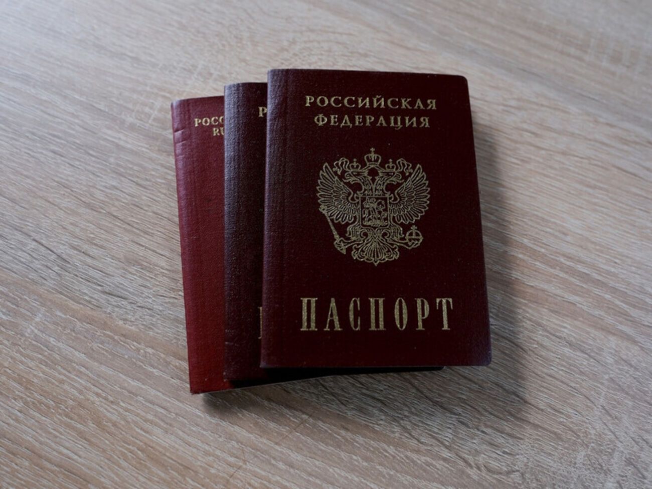 Українці в окупації, які не взяли російського паспорта і не можуть самі купити паливо, "приречені на холодну смерть", кажуть у ЦНС